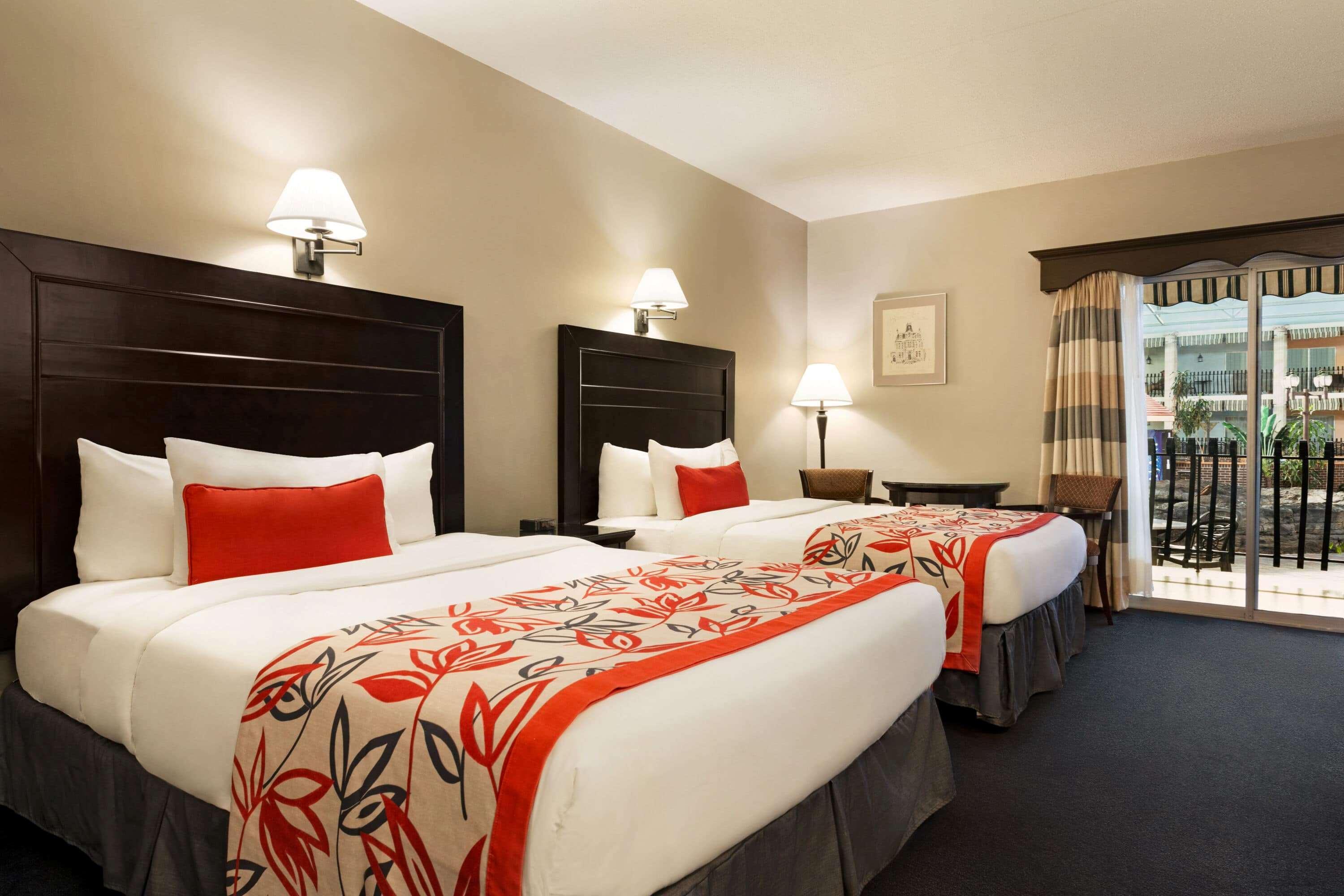 Ramada By Wyndham Fredericton Otel Dış mekan fotoğraf