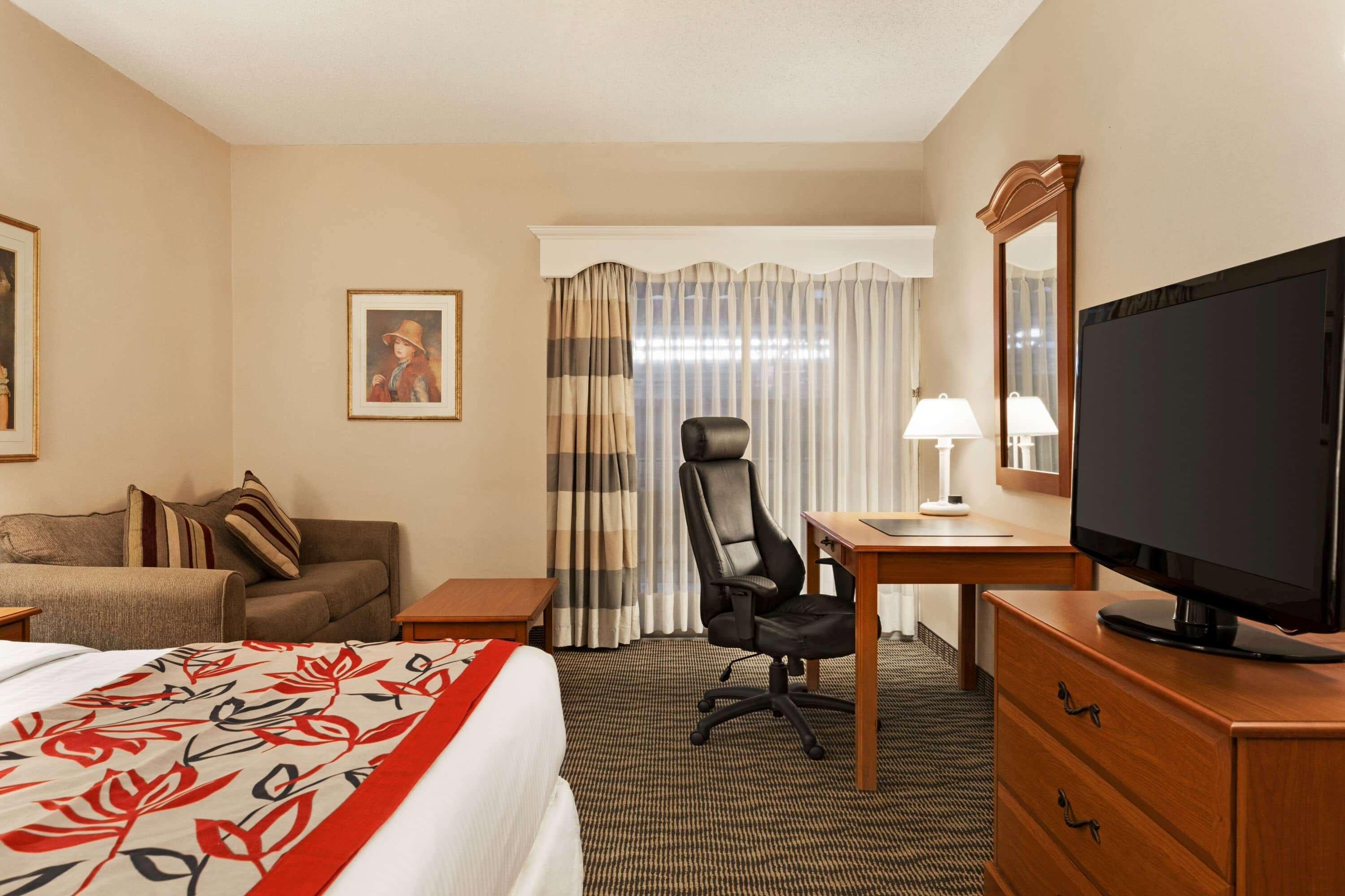 Ramada By Wyndham Fredericton Otel Dış mekan fotoğraf