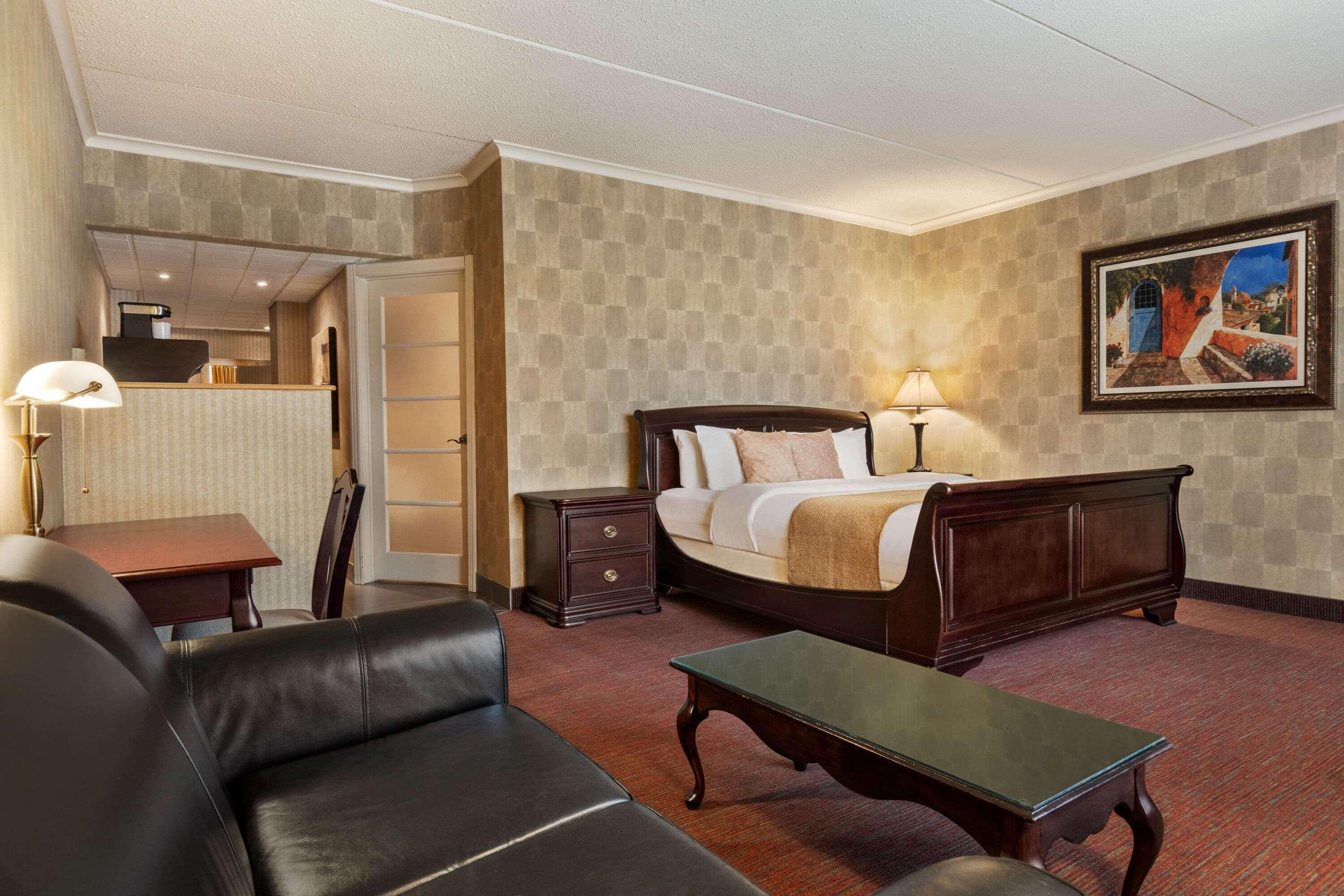 Ramada By Wyndham Fredericton Otel Dış mekan fotoğraf