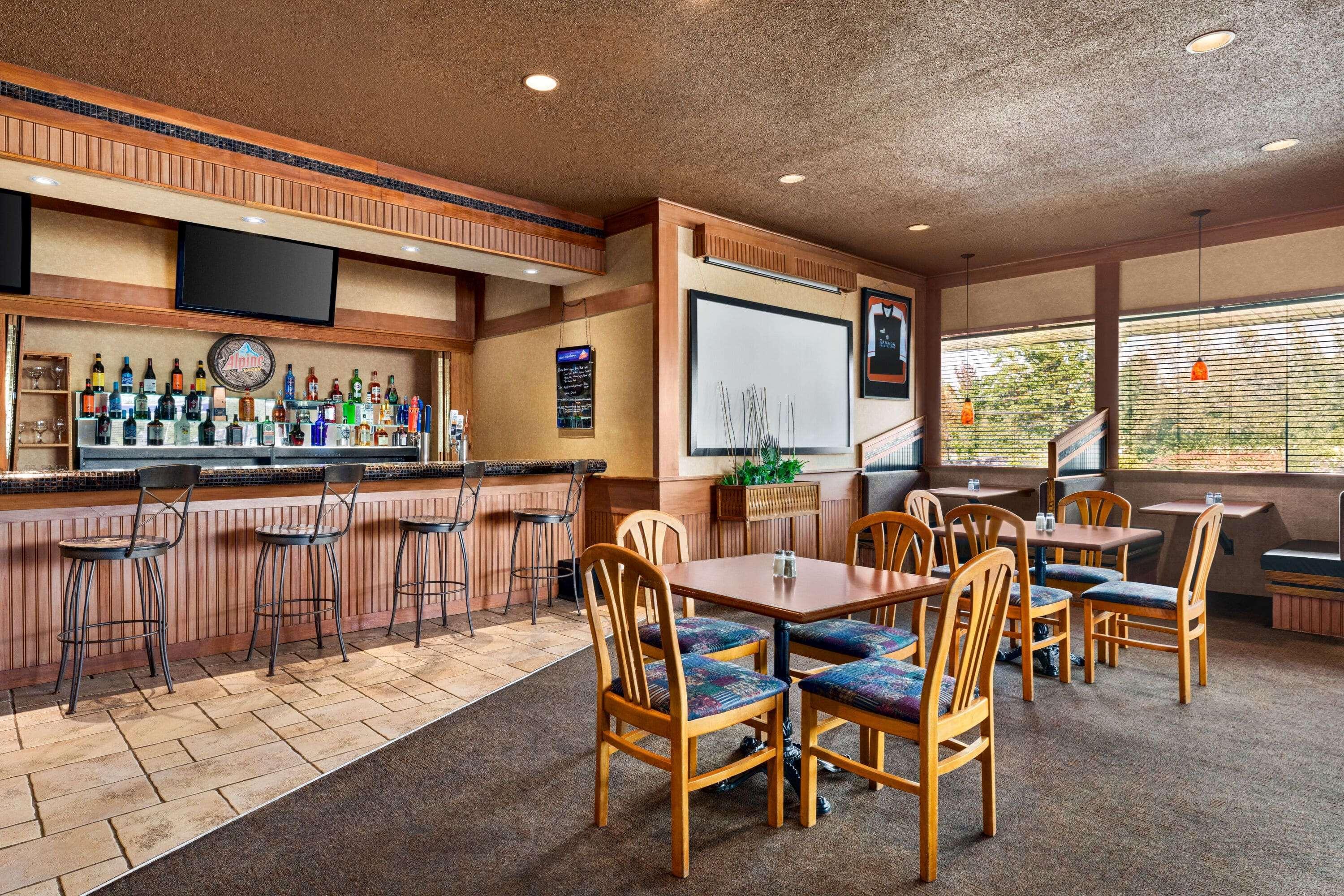 Ramada By Wyndham Fredericton Otel Dış mekan fotoğraf