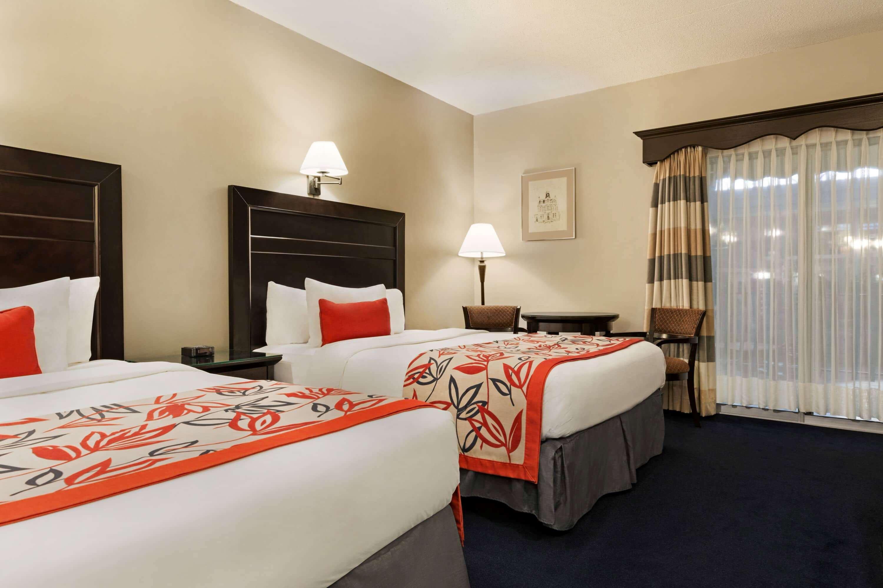 Ramada By Wyndham Fredericton Otel Dış mekan fotoğraf