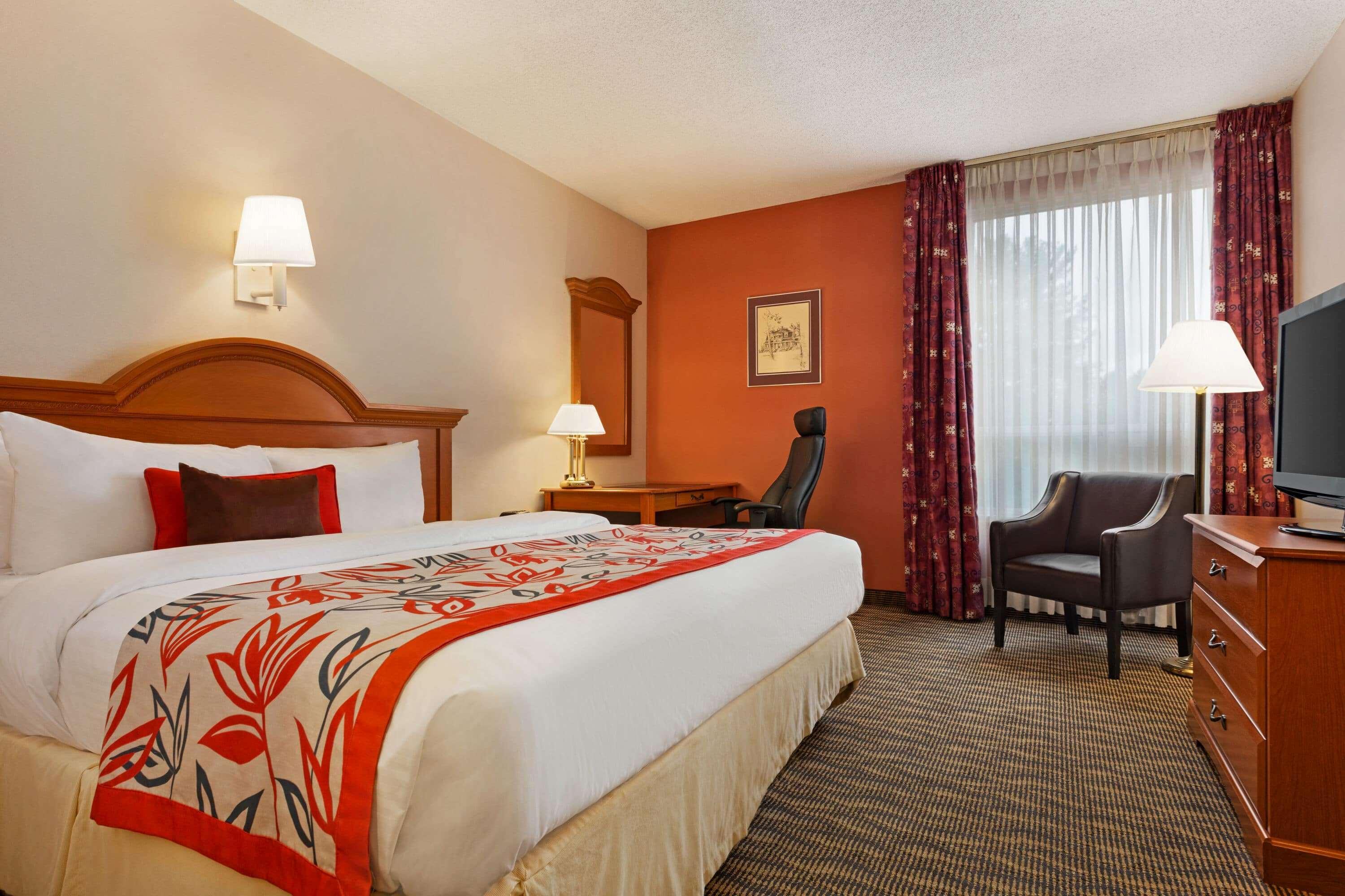 Ramada By Wyndham Fredericton Otel Dış mekan fotoğraf