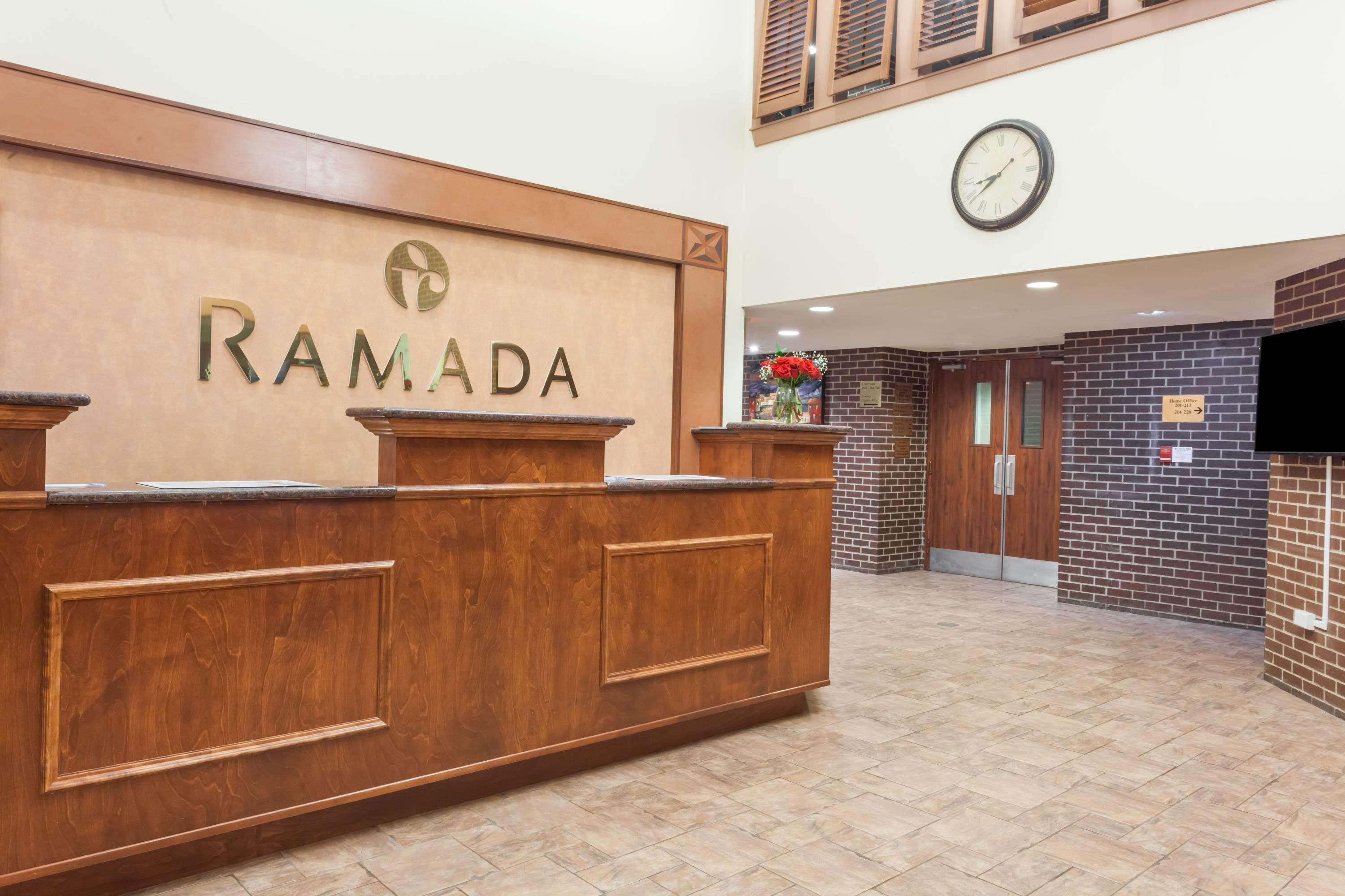 Ramada By Wyndham Fredericton Otel Dış mekan fotoğraf