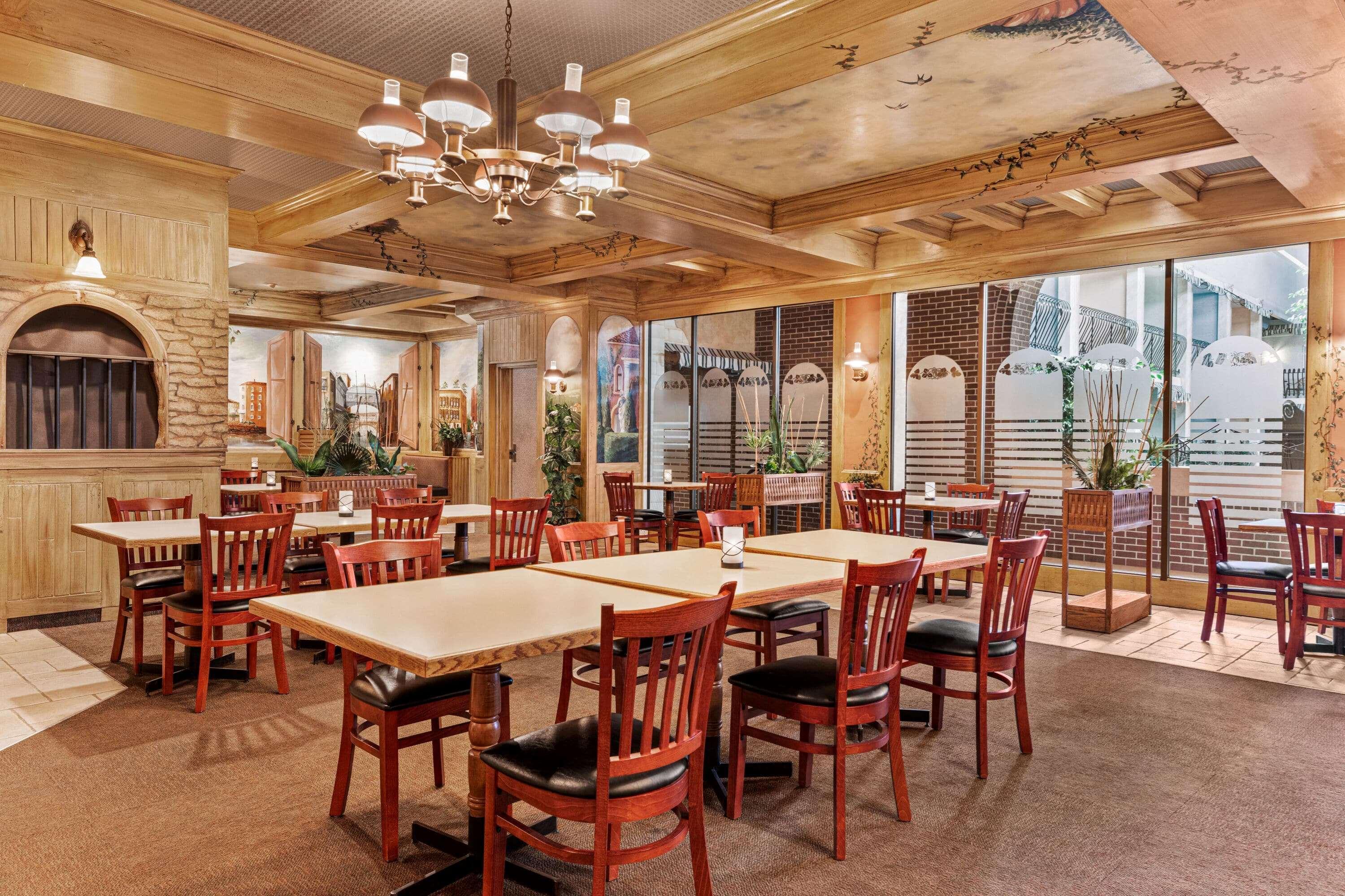 Ramada By Wyndham Fredericton Otel Dış mekan fotoğraf