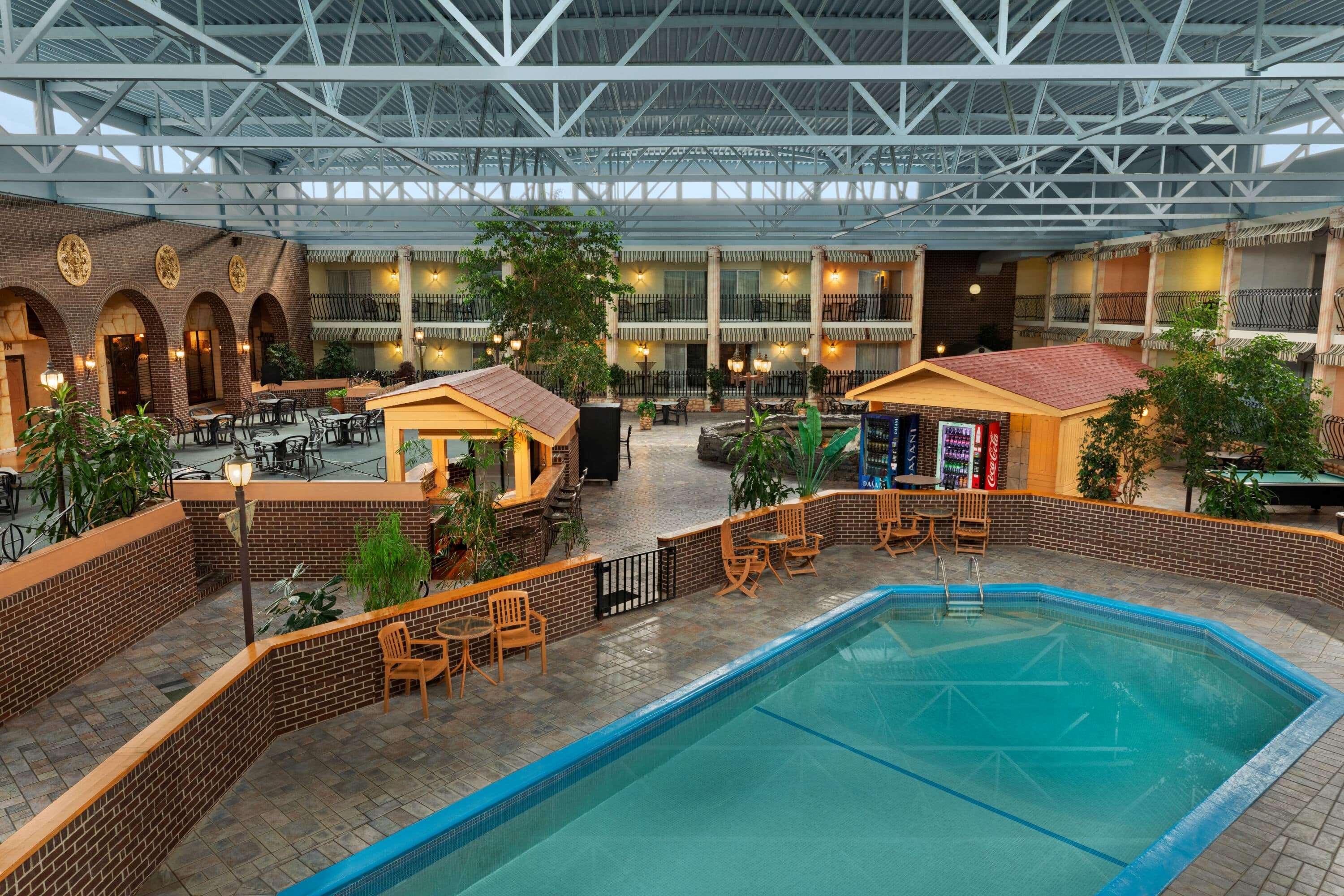 Ramada By Wyndham Fredericton Otel Dış mekan fotoğraf