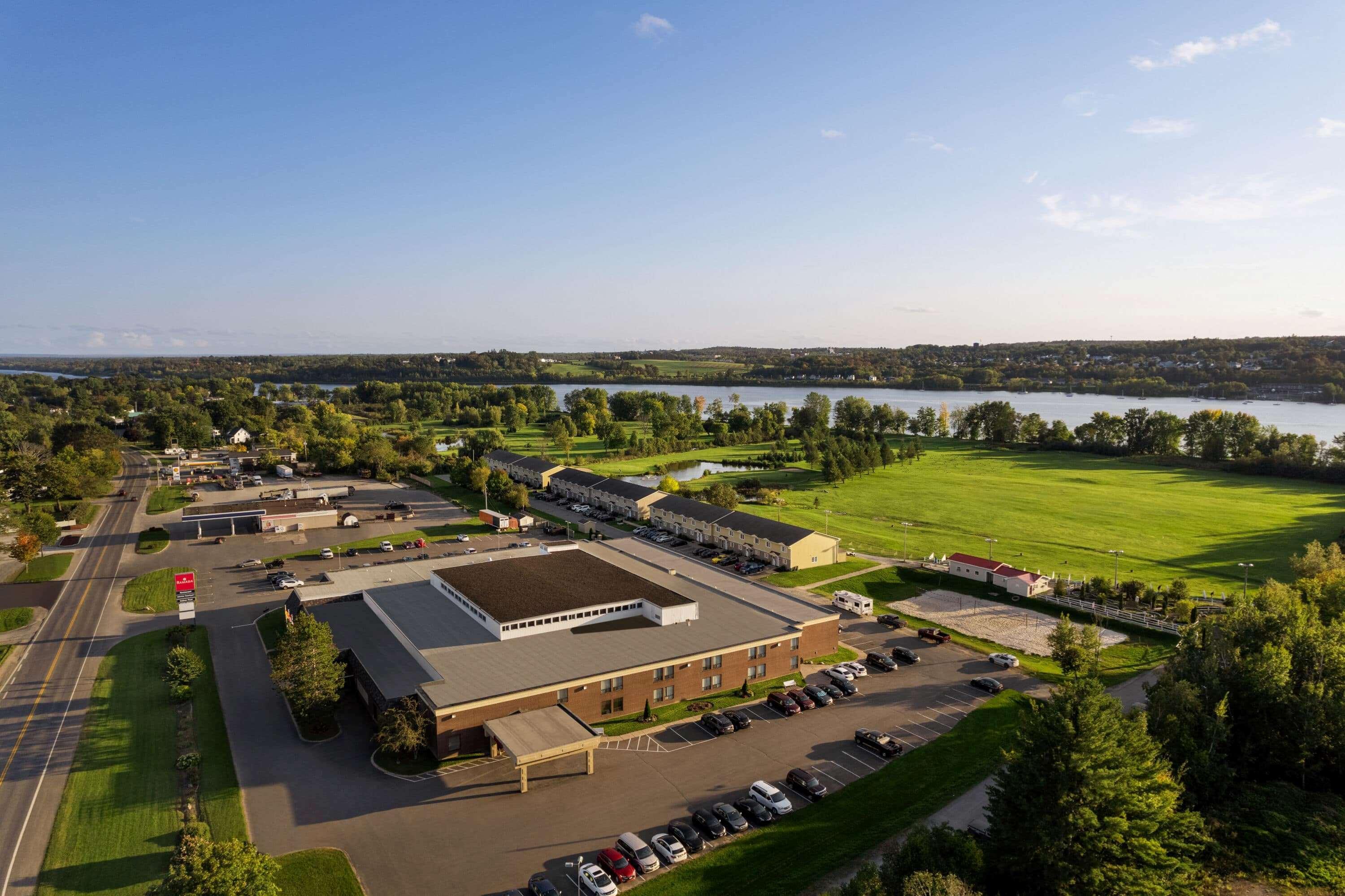 Ramada By Wyndham Fredericton Otel Dış mekan fotoğraf