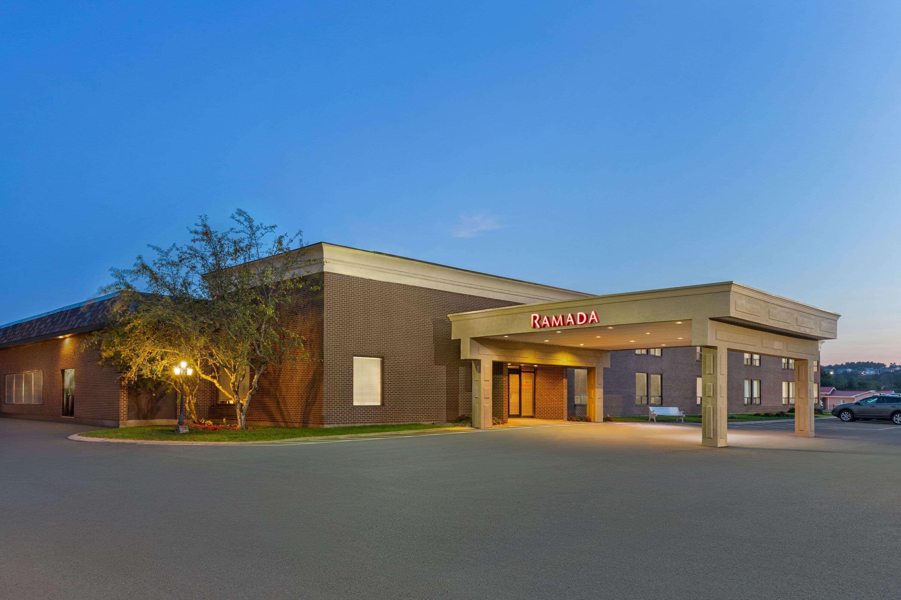 Ramada By Wyndham Fredericton Otel Dış mekan fotoğraf