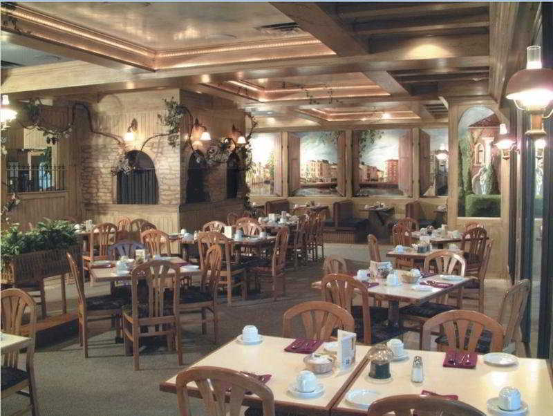 Ramada By Wyndham Fredericton Otel Restoran fotoğraf